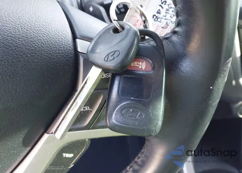 2015 Hyundai Veloster Re:flex z USA, uszkodzony, nr VIN KMHTC6AD9FU221411